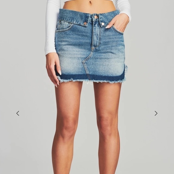 Revolve SER.O.YA Holly Foldover Denim Mini Skirt Sz 28 - Picture 1 of 13